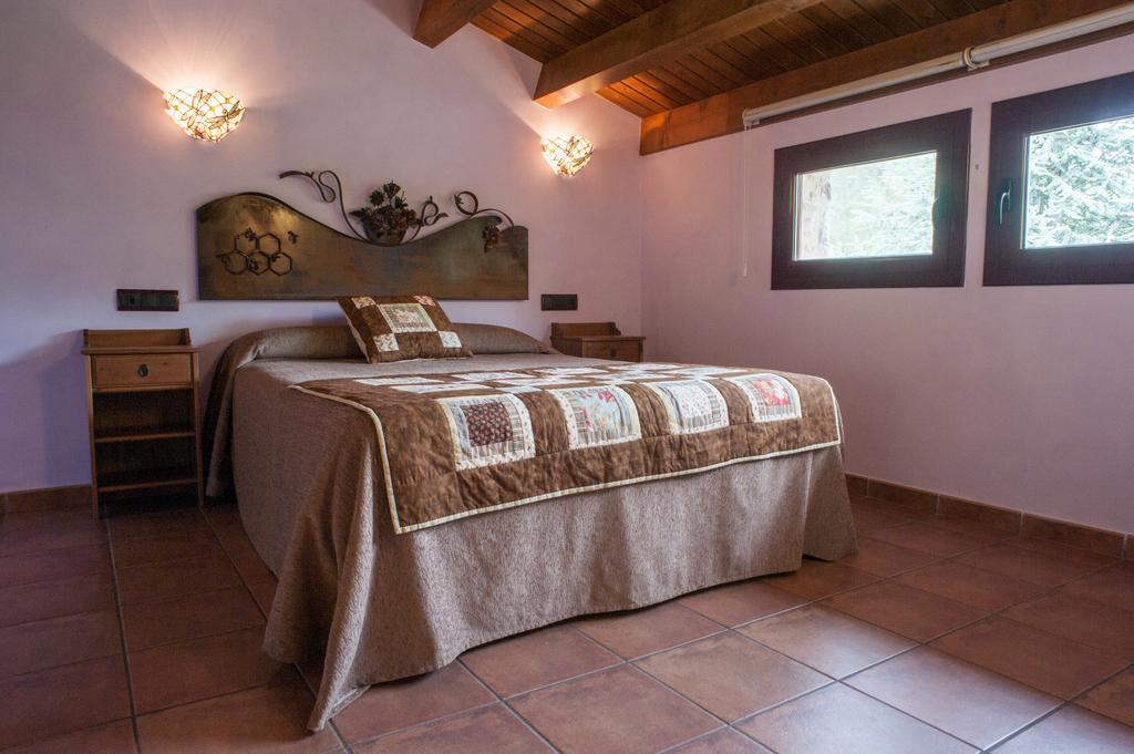 Maison d'hôtes Mas La Riera à Campdevánol Chambre photo